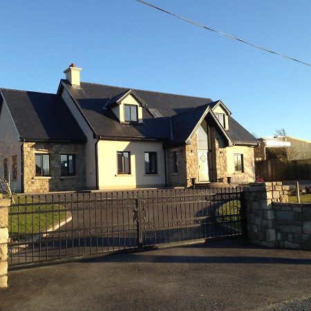 Railway View - Connemara Bed & Breakfast Recess ภายนอก รูปภาพ