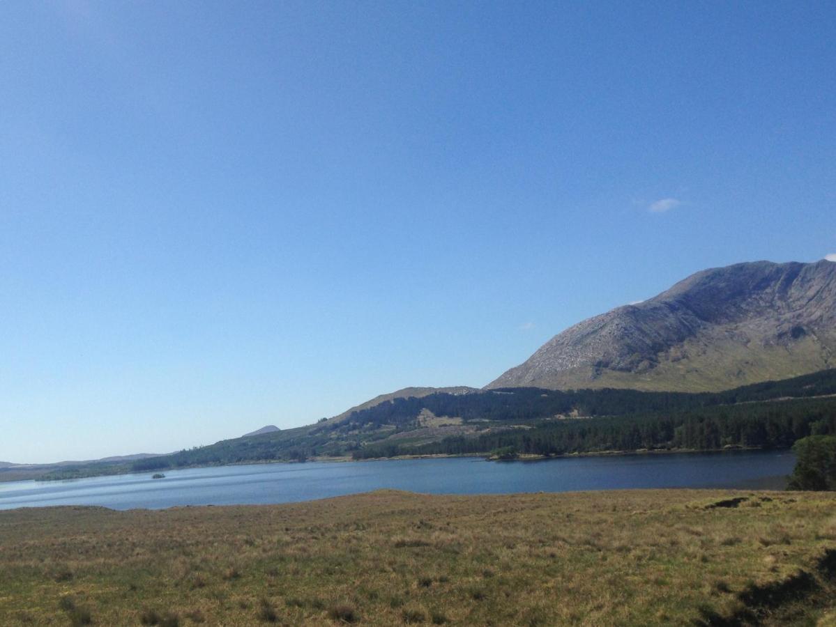 Railway View - Connemara Bed & Breakfast Recess ภายนอก รูปภาพ