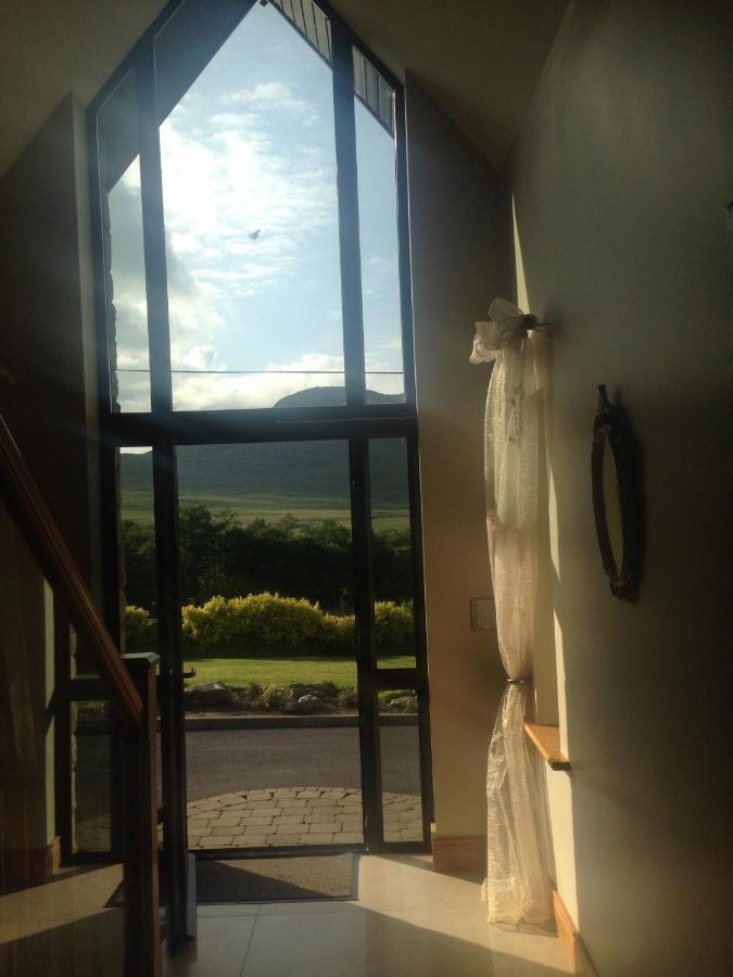 Railway View - Connemara Bed & Breakfast Recess ภายนอก รูปภาพ